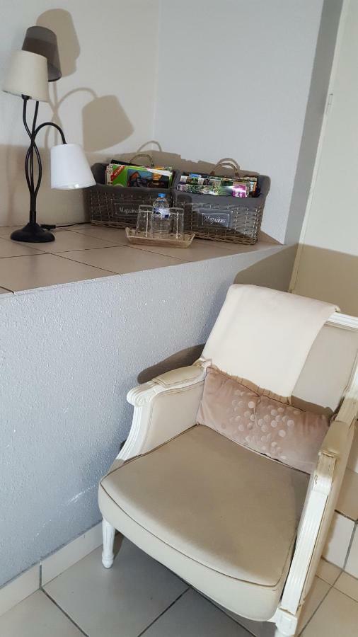 Au Calme Chez L'Habitant Foulayronnes Exteriör bild