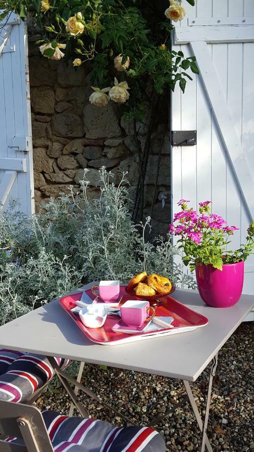 Au Calme Chez L'Habitant Foulayronnes Exteriör bild